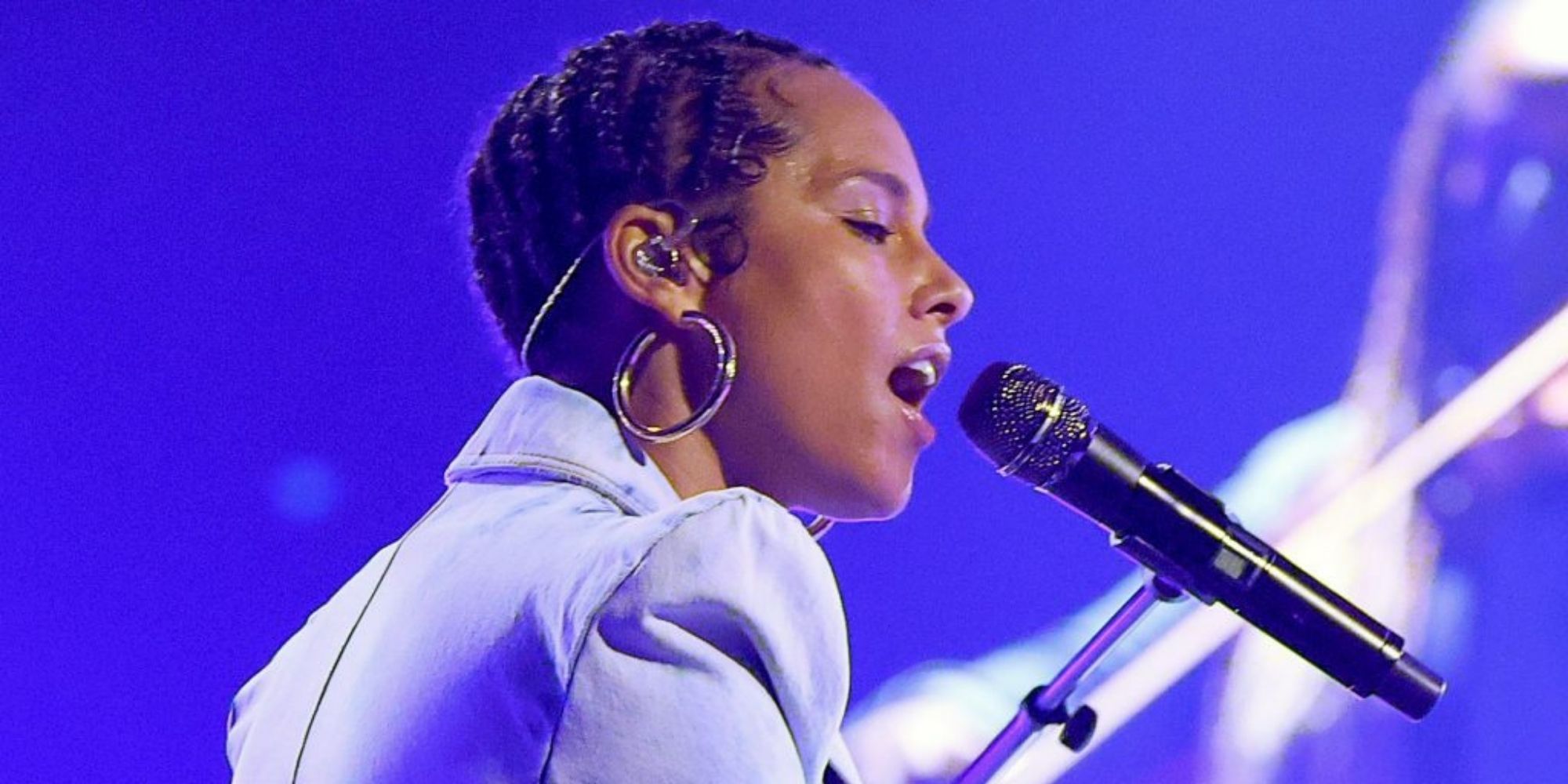 Alicia Keys Celebrates th Anniversary Of Songs In A Minor With Stunning mas Medley Celebrity Land International