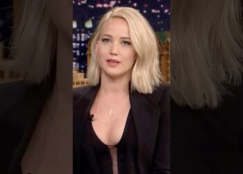 Jennifer Lawrence’s Funny Embarrassing Moments #interview #jenniferlawrence #actors #celebrities