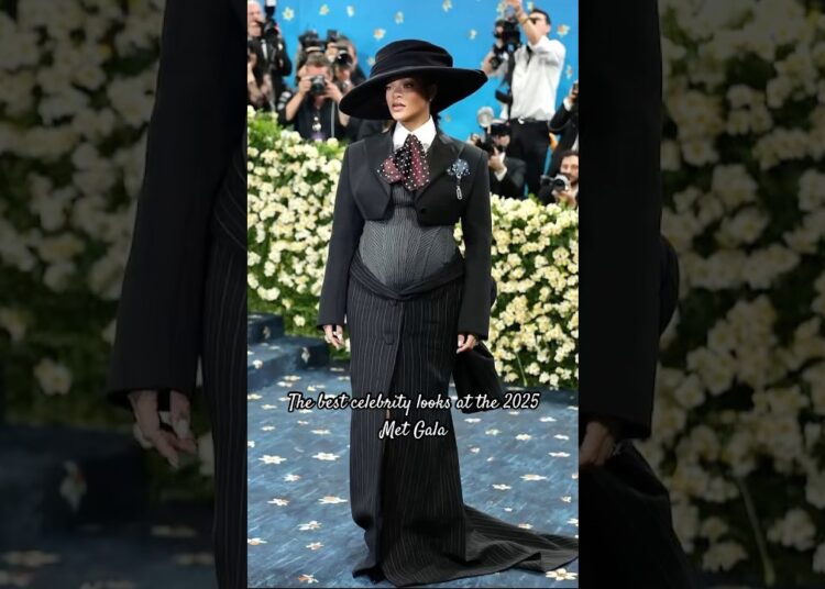 The best celebrity looks at the 2025 Met Gala#metgala2025#celebrity#fashion#model#festival#style