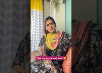 That one gossip wali aunty #comedy #funny