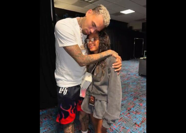 Chris Brown’s Daughter Royalty Goes Backstage At His Miami Concert! 🎤