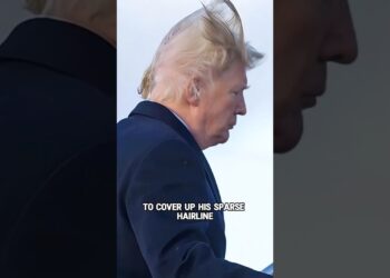 Did you notice what Trump did that day#shorts #shortvideo #trending #actress #celebrity