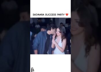 Gossip partners ❤️😂 #ahaanpanday #aneetpadda #party #ahaanpandey #youtubeshorts #saiyaara #shorts