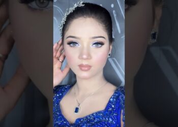 MAKEUP ARTIST TUTORIAL FOR BLUE DRESS #shorts #viral #trending #ytshorts #viraltrend #viralvideos