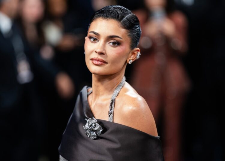 5 Unforgettable Celebrity Wardrobe Mishaps of 2025
