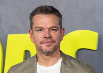 Matt Damon posing at an event