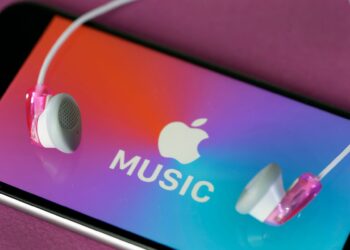 Apple Music’s new feature lets users import playlists from Spotify and other streaming services