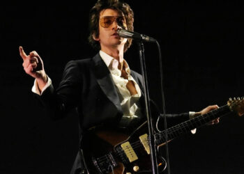 Are Arctic Monkeys teasing new music?