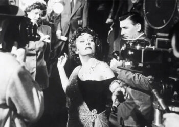 Gloria Swanson, as Norma Desmond, filming Billy Wilder's