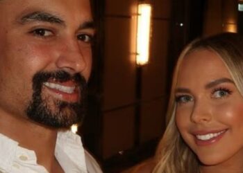 Bachelor star announces miscarriage just hours after first baby scan - Celebrity News - Entertainment