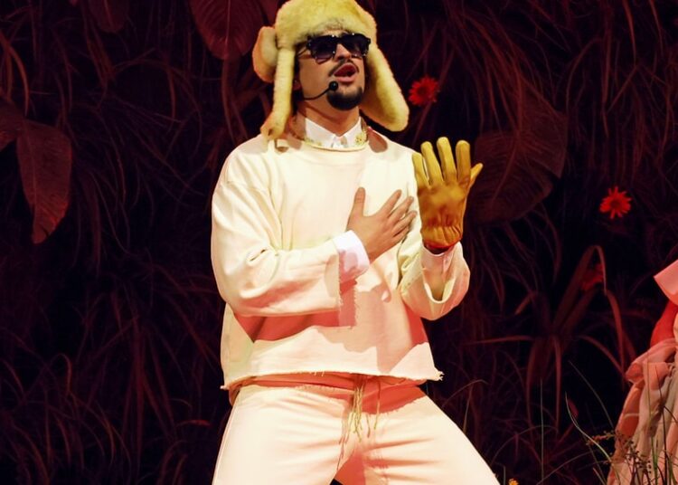 Bad Bunny ft. Chuwi "WELTiTA" Music Video Release
