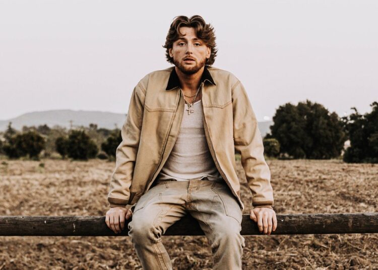 Bailey Zimmerman on Re-Recording 'Different Night Same Rodeo' Album