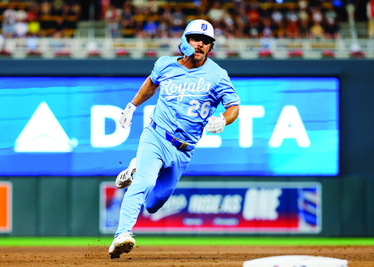 Cameron, four Royals relievers team up in 2-0 shutout win against Twins
