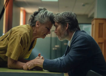 Tracey Ullman as Amanda and Cillian Murphy as Steve (Robert Viglasky/Neflix/PA)