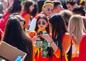 Cisco, AMD, Bullish, Webtoon Entertainment, Carlsberg and Aviva