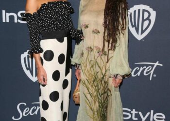 GettyImages-1192017010-Zoe-Kravitz-Lisa-Bonet