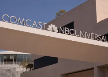 Comcast NBC Universal gateway entrance arch sign