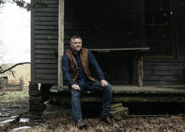 Edwin McCain recently released a new album, "Lucky."