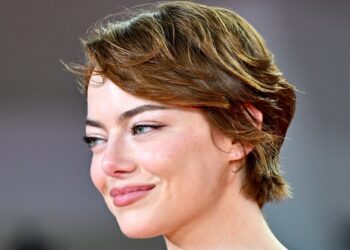 Emma Stone Reveals She Believes In Aliens