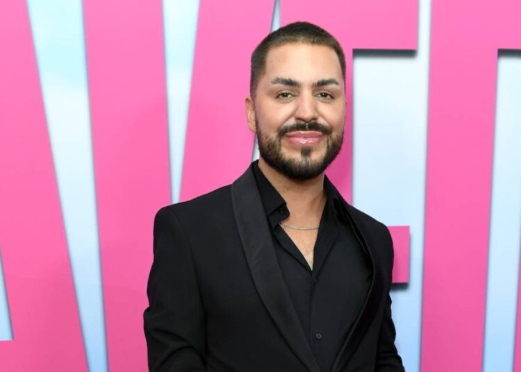 Former Celebrity Assistant Tyler Wells Details Nightmare Job Experience