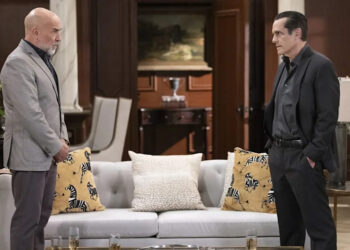 Carlo Rota and Maurice Benard as Sidwell and Sonny facing off in General Hospital .