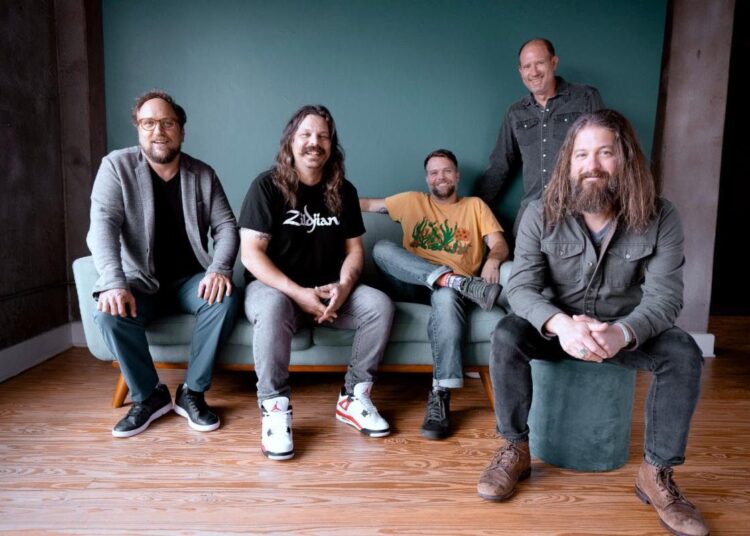 Greensky Bluegrass Reimagines “Old Barns” With a New Music Video