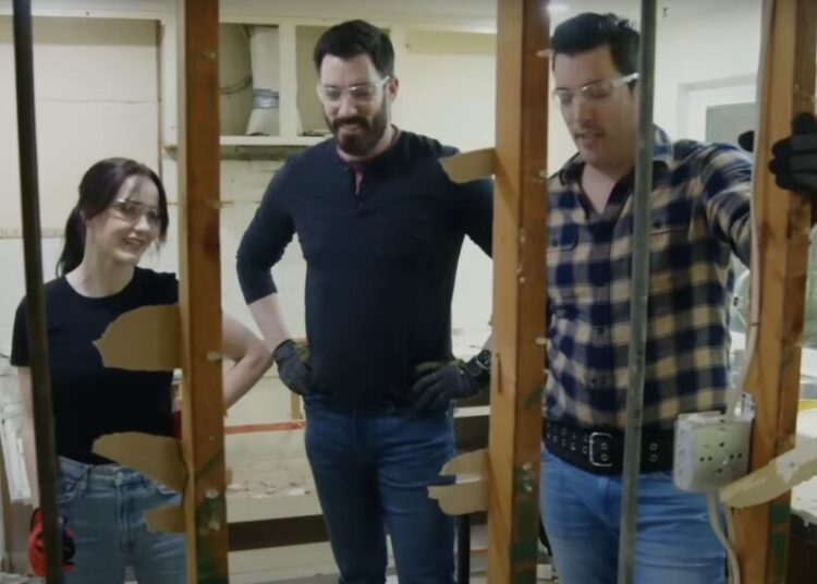 Rachel Brosnahan, Drew and Jonathan Scott
