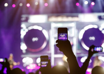 How Fans Are Embracing Both Live Music and Online Entertainment