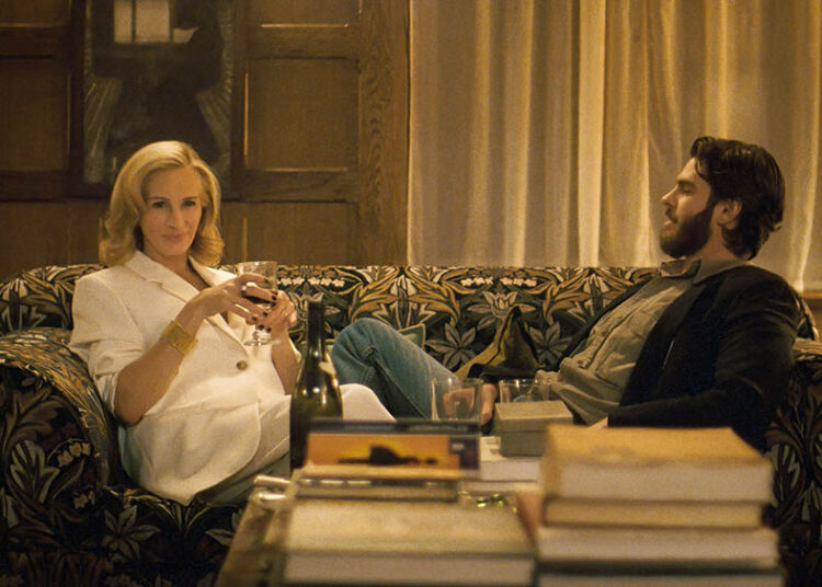 AFTER THE HUNT, from left: Julia Roberts, Andrew Garfield, 2025. © Amazon MGM Studios / Courtesy Everett Collection