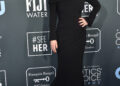 Inside Christina Applegate’s ‘Resilience’ and ‘Humor’ Amid ‘Unbearable Pain’ of Latest Health Scare (Exclusive) – Star Magazine