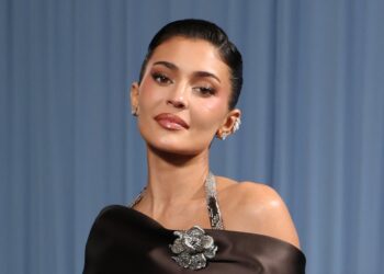 Inside Kylie Jenner's Sunflower-Filled 28th Birthday Celebration