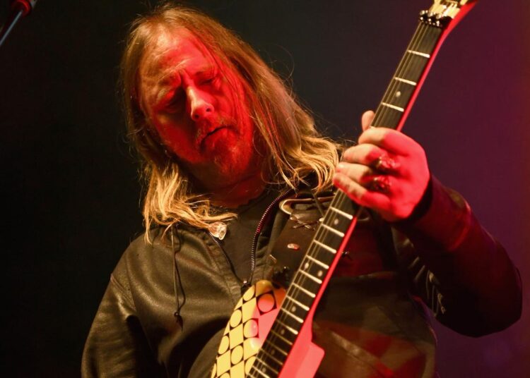 Interview — Jerry Cantrell Talks Solo Tour and New Music Plans