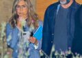 *exclusive* malibu, ca jennifer aniston stepped out with her new boyfriend jim curtis for a dinner date at nobu in malibu, where they joined longtime friends courteney cox and johnny mcdaid. aniston kept it casual chic in a gray blazer, jeans, and glasses, while cox opted for a denim jacket and a black ensemble. the couples were seen leaving the restaurant together after their evening out. pictured: jennifer aniston, jim curtis backgrid usa 18 august 2025 usa: +1 310 798 9111 / usasales@backgrid.com uk: +44 208 344 2007 / uksales@backgrid.com *uk clients pictures containing children please pixelate face prior to publication*