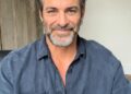 Jennifer Aniston Sweetly Supported by Boyfriend Jim Curtis at Event VS Instagram 0 01