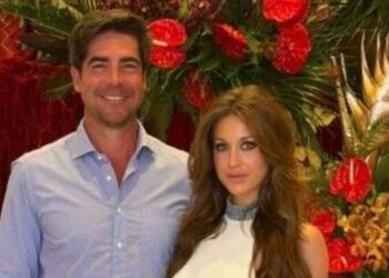 Jesse Watters shares family snaps with 'beautiful' wife and kids - Celebrity News - Entertainment