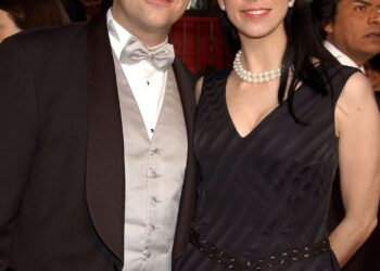 Jimmy-Kimmel-and-Sarah-Silverman-inline-GettyImages-105046145