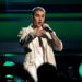 Justin Bieber impersonator dupes Las Vegas nightclub, sings on stage