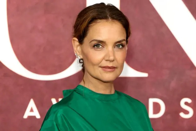 Katie Holmes to Star in Adaptation of ‘Hedda Gabler’ at San Diego’s Old Globe Theatre