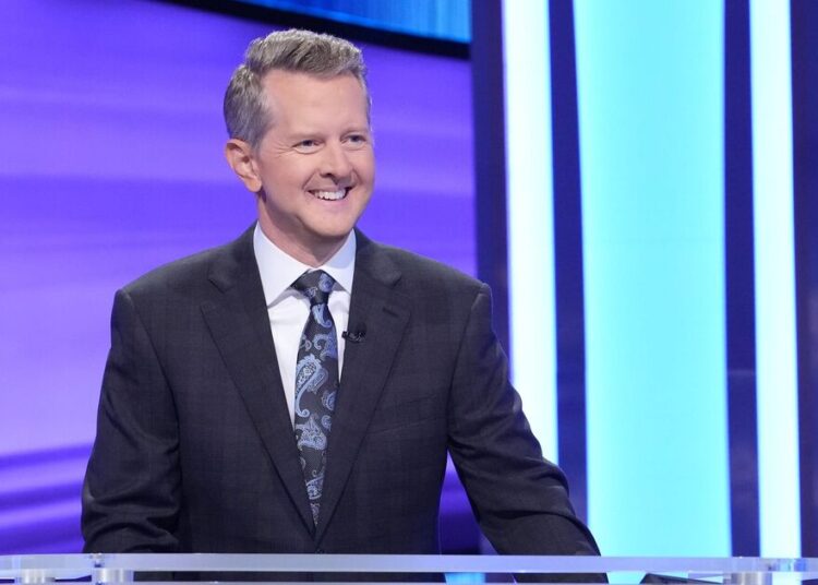 Ken Jennings reveals why he wants to keep hosting Jeopardy - Celebrity News - Entertainment