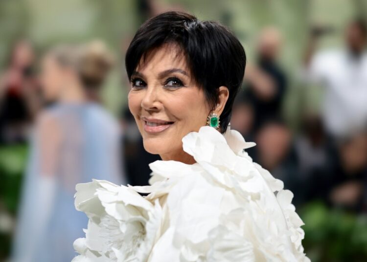 Kris Jenner’s feet in new photo raised a big question from fans – NBC4 Washington