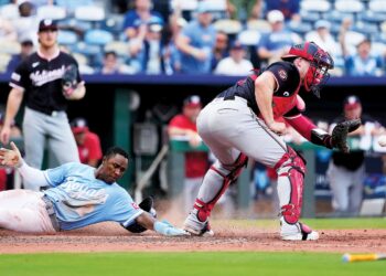 Lile’s ninth-inning single leads Nationals past Royals 8-7
