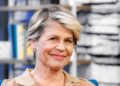 Linda Hamilton shares candid mental health update - Celebrity News - Entertainment
