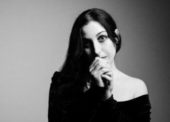 A photo of Marissa Nadler.
