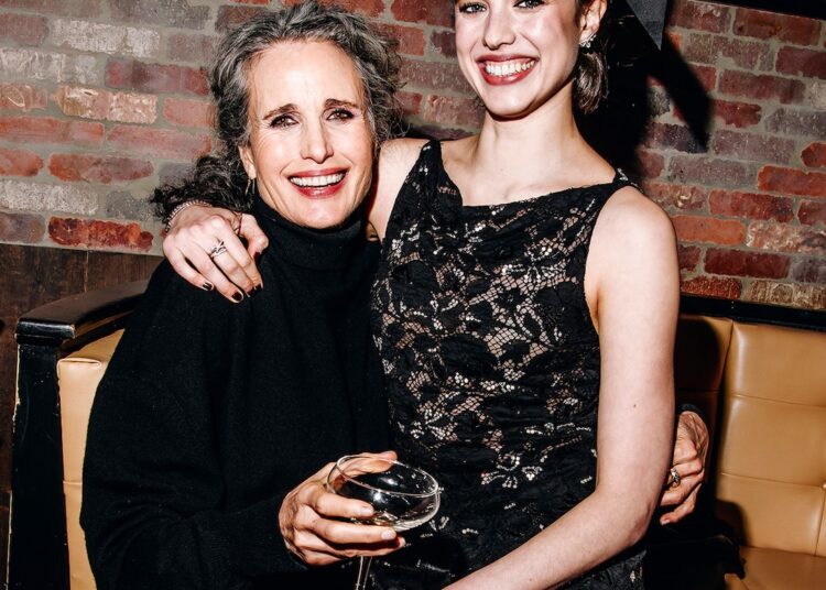 Margaret Qualley Setting Up Mom Andie MacDowell, Bill Murray