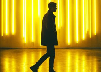 Super Neon Mall of America yellow courtesy Fever