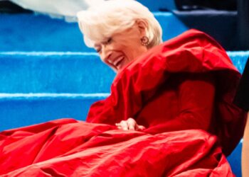 Meryl Streep Recreates Met Gala On Set Of 'Devil Wears Prada 2'
