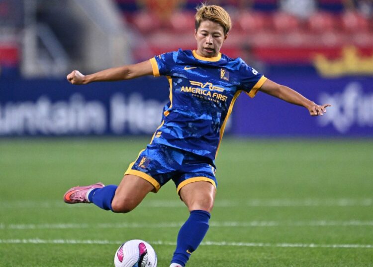 Mina Tanaka signs contract extension with Utah Royals through 2028