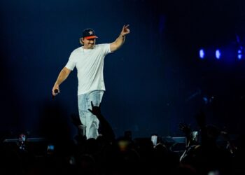 Morgan Wallen's I'm the Problem Tour Walkouts: Drake & More Celebs