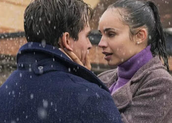 Corey Mylchreest and Sofia Carson in <em>My Oxford Yea</em>r (2025)