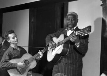 New Music from Anti-Fascist Folk Singer Woody Guthrie Released